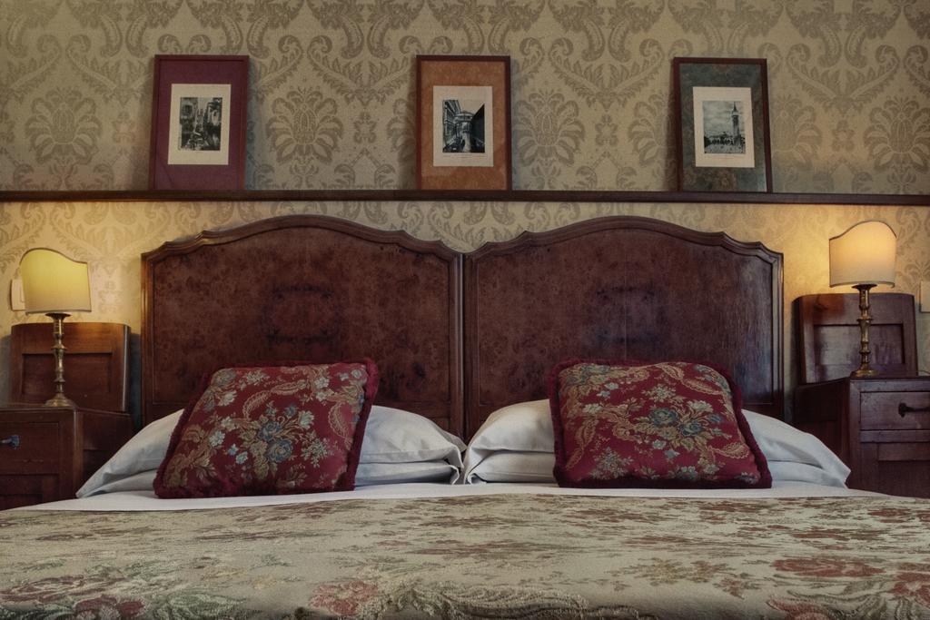 Hotel Galleria Венеция Екстериор снимка
