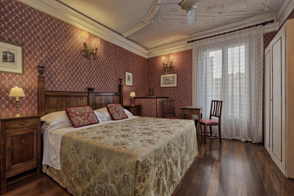 Hotel Galleria Венеция Екстериор снимка